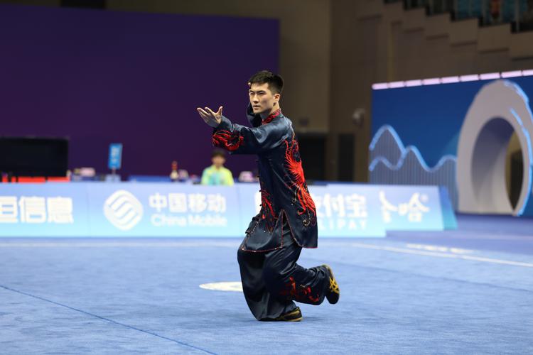 有谁知道“童心”张晋的资料? 有谁知道“童心”张晋的资料?