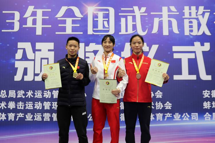 喜讯!荣魁正式签约三位世界冠军代言!